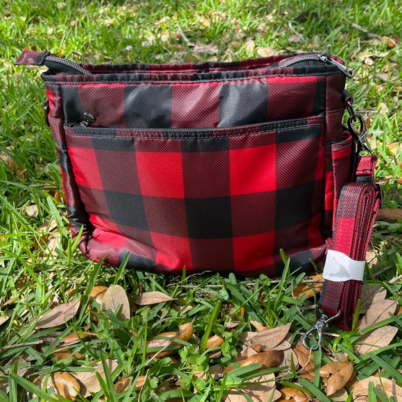 NWT Lug Shimmy Red Black Buffalo Checkered Shoulder Purse with Adjustable Straps - Picture 7 of 12